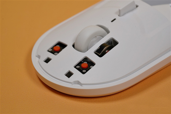 دکمه های ماوس Mi Portable Mouse 2